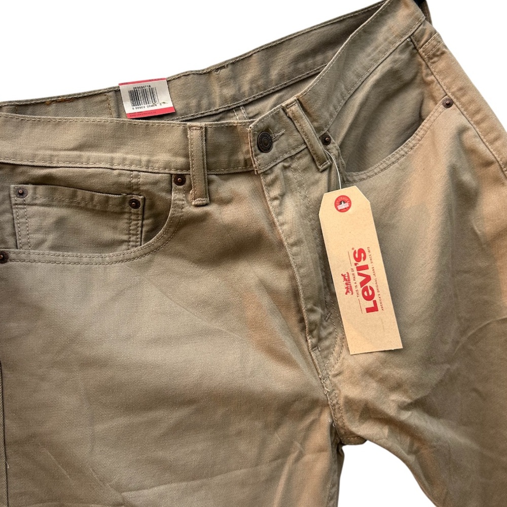 NWT Levi's 505 Regular Fit Khaki Coloured Pants 34x32